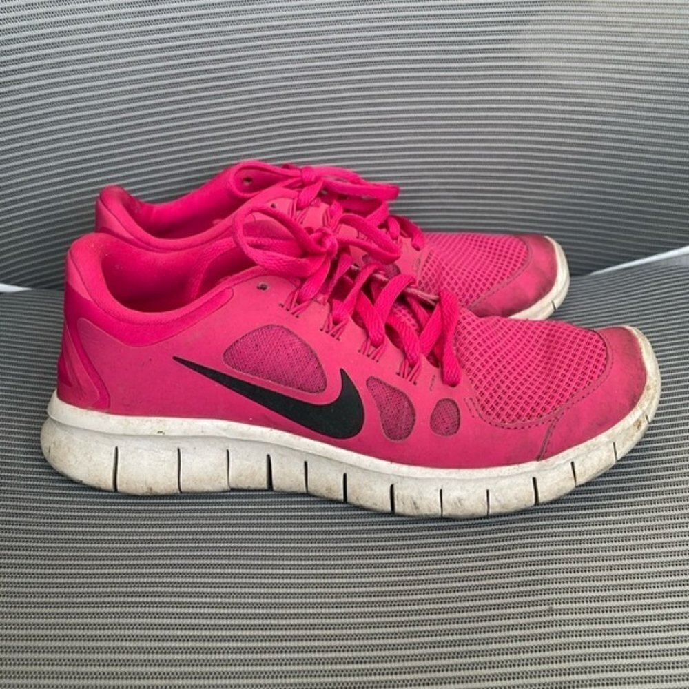 VGC Nike Free 5.0 Runners - Size 5Y
